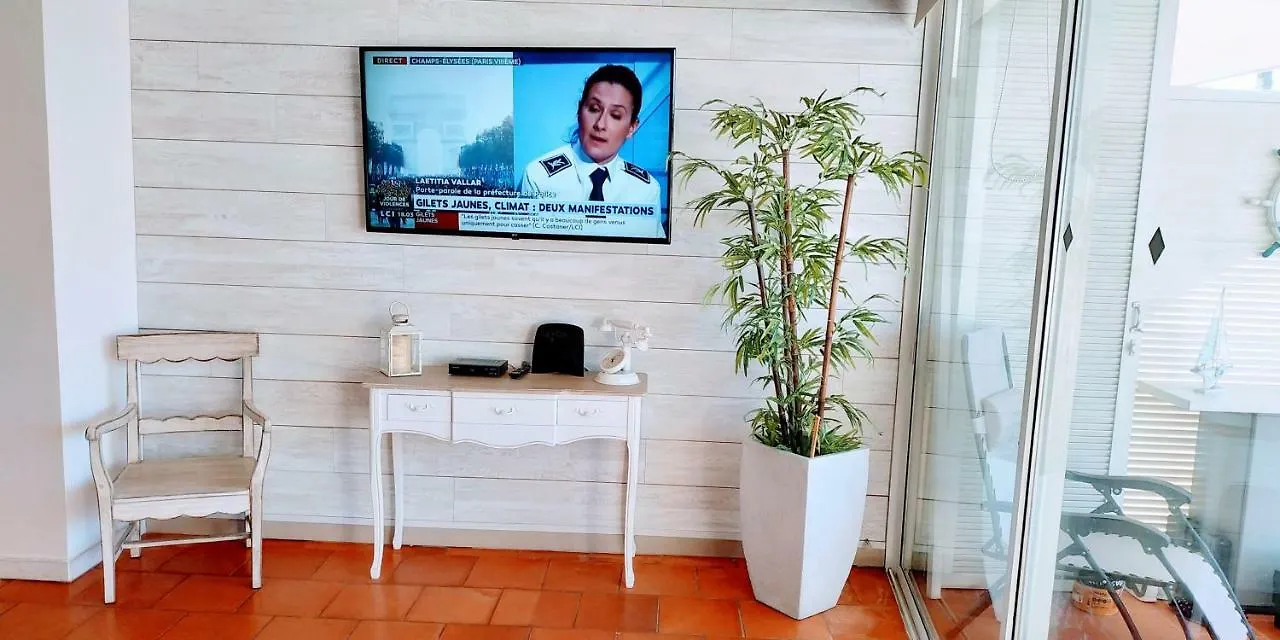 Apartment R. Teixeira Da Mota